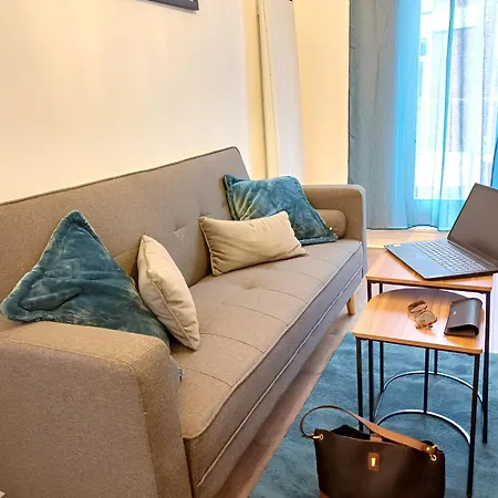 90m Cathedrale - Plein Centre- 2ch - 4 Couchages - 6 Personnes Apartment Amiens