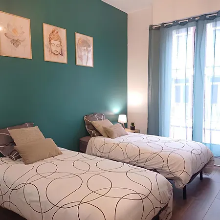 Plein Centre- 90m Cathédrale - 2ch - 4 Couchages - 6 Personnes * Amiens