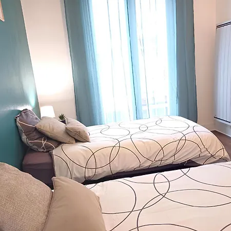 Plein Centre- 90m Cathédrale - 2ch - 4 Couchages - 6 Personnes *