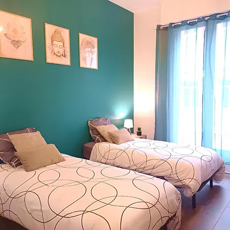 Plein Centre- 90m Cathédrale - 2ch - 4 Couchages - 6 Personnes Appartement